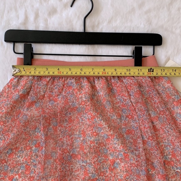 🌺 2 for $23 🌺 NWT-Feminine Floral Mini Skirt-Peach, Coral, Ivory, & Light Blue - Picture 6 of 9